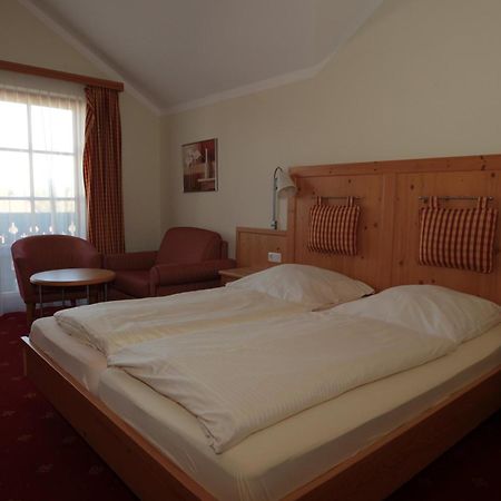 Bernried am Starnberger See Landgasthof Drei Rosen מראה חיצוני תמונה